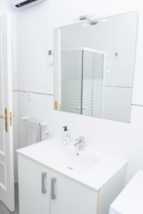 Apartamento Alexa, A 800Mts Catedral Wifi Smart Tv Murcia Buitenkant foto