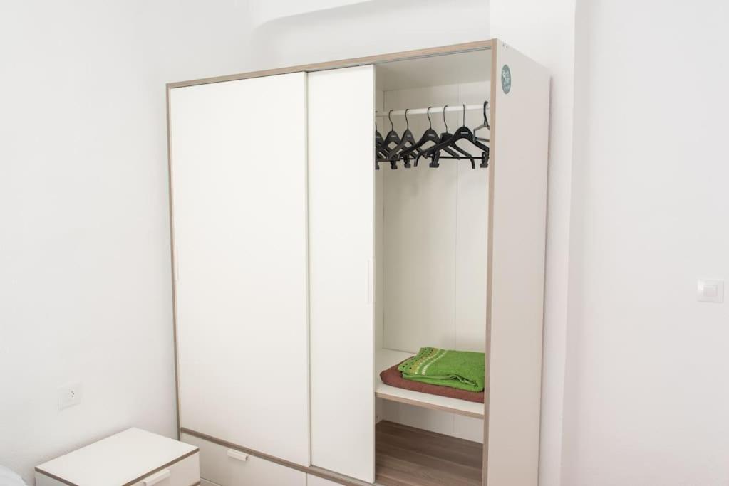 Apartamento Alexa, A 800Mts Catedral Wifi Smart Tv Murcia Buitenkant foto